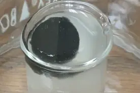除菌率高达99.99%！美科学家研发新型水凝胶片 一片可净化一升河水图片