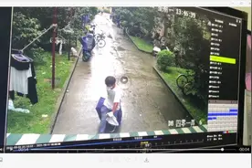 上海男子行李箱抛尸案：嫌疑人住被害人隔壁楼 知情人称其疑曾偷窥被害人图片