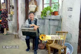 送出几千朵手作花的爷爷、练马甲线的奶奶、平均年龄60岁以上的乐团……来认识下这些宝藏老人图片