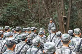 小时候的捉迷藏伪装太小儿科，这才是真的伪装图片