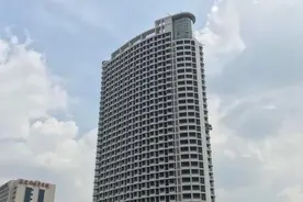 延期交房十多年，急坏业主！福州市中心一楼盘被投诉！「新闻三剑客」图片