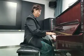 「岁岁重阳晚霞美」“老年大学里，我们的生活可可爱爱”图片