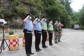 移民警察阮大明：“我的国，我的家，我来守！”图片