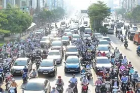 越南解封后百万工人“出逃”堵车，殃及苹果耐克等跨国企业图片