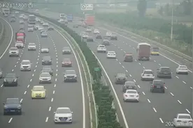 畅行高速丨随意穿插变道，这视频太震撼图片