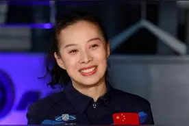 新华社记者张扬对话王亚平：因热爱而执着，因梦想而坚持图片