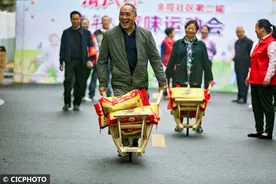 孝老敬亲迎重阳 善待身边每一“宝”图片