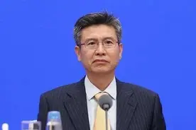 “能源虎”受审，被控受贿7000多万图片