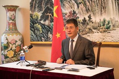 专访《蹦极》作者杨优明：当外交官，如站上蹦极高台