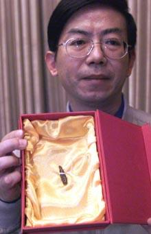 专访《蹦极》作者杨优明：当外交官，如站上蹦极高台