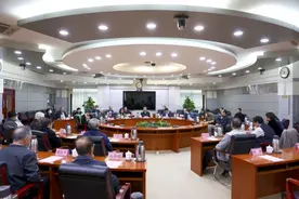“回顾创业史、建言新亦城”，北京经开区举行老干部座谈会图片