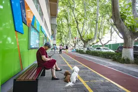 郑州老旧小区“逆生长”，临街墙面“颜值”提升图片