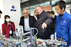 一场“跨国”技术交流：中德工匠共话高技能人才培养之道图片