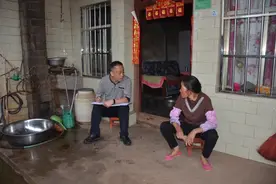 麒麟区东山镇：走村入户 倾听民声图片