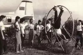 在70、80年代坐飞机是什么体验？图片