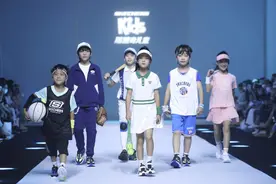 斯凯奇儿童“奇力绽放”2022上海春夏时装周图片