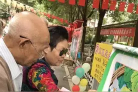 每月100元至500元不等，武汉26万老人享受高龄津贴图片