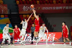 外线失准，河南男篮不敌卫冕冠军安徽队图片