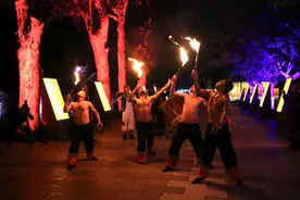 云南民族村：以“夜”为媒 全新打造民族文化光影主题乐园图片