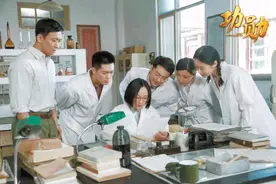 《功勋》新单元《屠呦呦的礼物》开播！屠老认可周迅演自己图片