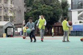 成都青羊试点学校周末托管 有啥服务？图片