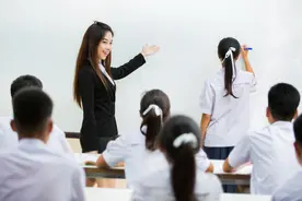 “你在深圳当老师？好羡慕”图片