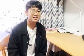 这位上海高中生真棒！国庆假期勇救溺水男子，科学施救体现Z世代少年聪明才智图片