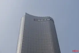 “亚洲铝王”忠旺爆雷！公告“严重经营困难”曾经的首富身家已不到100亿图片