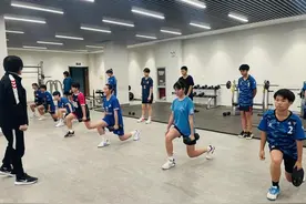 全国青少年女子手球精英训练营着眼奥运狠抓青训图片