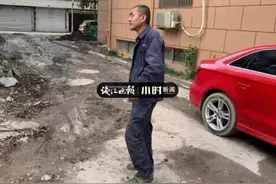 杭州男子一伸手救了一家人！奶奶搂着11岁孙子惊魂未定：他连名字都不肯留...图片
