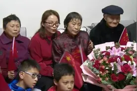 妈妈借钱送他“起飞”！他在妈妈生日这天飞向太空图片