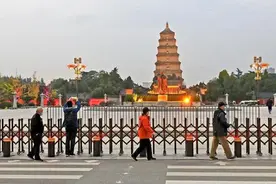 最新｜2地新增本土确诊！阳性夫妻传播链延长！一地全员核酸检测图片