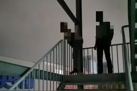 凌晨，巡逻辅警突然在街边听到女子哭喊声……图片
