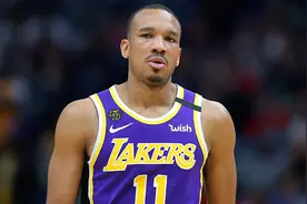 重回故地 曝湖人已认领老将后卫布拉德利图片