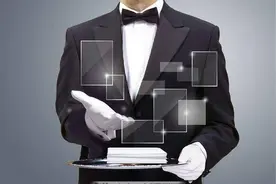 独家回应 持身份证取钱还要手机认证 银行故意刁难？老人：没有故意刁难！手机忘带引起误会图片