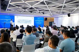 博士来这里可以“一元租金创业”图片