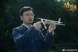 屠呦呦、袁隆平……八个故事，太多细节丨揭秘《功勋》图片