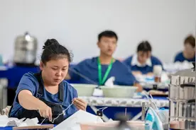 让更多青年人走技能报国之路图片