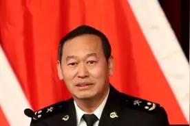 一个月内，两位青岛海关副关长相继落马图片