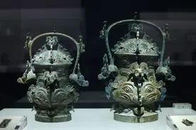 青铜器上浮现的神秘微笑，让考古人员还原出一个未被史书记载的神秘古国图片