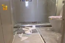 “哗”一声，男子全身瞬间出现50多处伤口，血溅了一地……事后索赔30万元图片