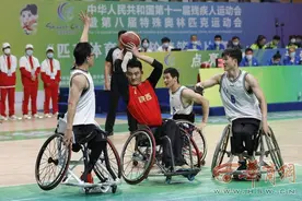 3分之差 陕西男子轮椅篮球队与铜牌失之交臂图片