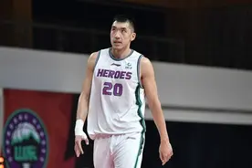 CBA常规赛不敌辽宁，陶汉林怒斥球迷：因为一场比赛就这么踩我图片