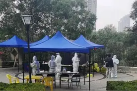 “老年旅行团”疫情扩散超10市，致30余人感染！还能跨省长途旅游吗？专家解读图片