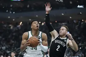 NBA开打，卫冕冠军雄鹿赢了第一场图片