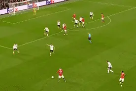 ​C罗绝杀！曼联连追3球逆转亚特兰大图片