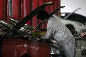 2年前购买的小轿车今年6月年检到期，如何申请机动车逾期检验？图片