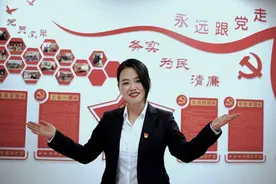 颜智华：敢闯敢拼的“女中豪杰”临危受命的“救火队长”图片