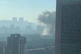 小时连线 | 沈阳一饭店爆炸，附近一小店老板娘：今早我在店里，现在我在医院图片