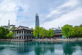 老济南的故事丨秦琼与五龙潭，五龙潭真是他的故宅陷落所致吗？图片